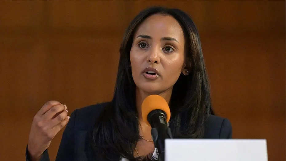 Progressive Candidates Score Key Primary Victories, Intensifying Democratic Party's Ideological Divide