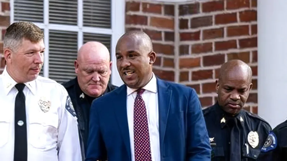 National Network Backs Democratic Challenger in Mississippi Senate Race