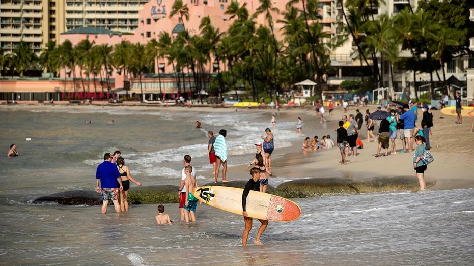 Tulsi Gabbard's Brother Charged After Allegedly Attempting to Lure Children to Hotel Room