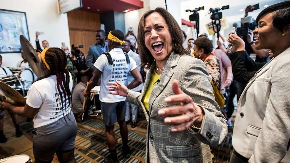 Democratic Insiders See Kamala Harris as Clear Frontrunner for 2028 Presidential Nomination