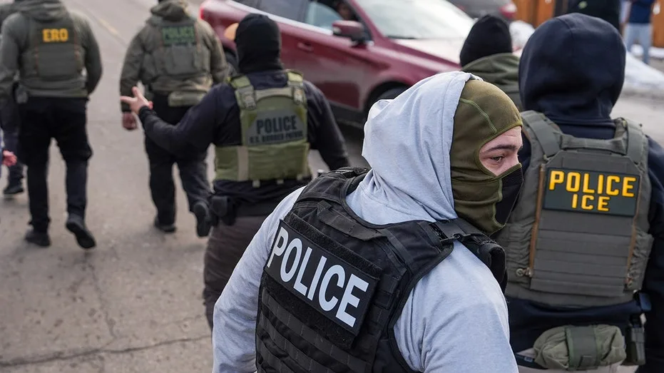 Federal Judge Temporarily Halts New York Law Restricting Mask Use by Federal Immigration Agents