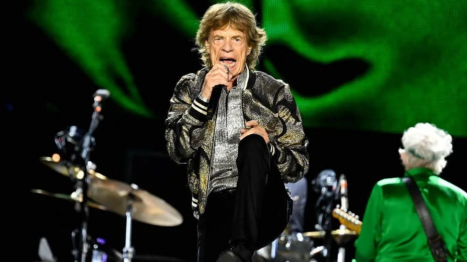 Mick Jagger's Energetic Dance Moves at 83 Go Viral, Captivating Fans Worldwide