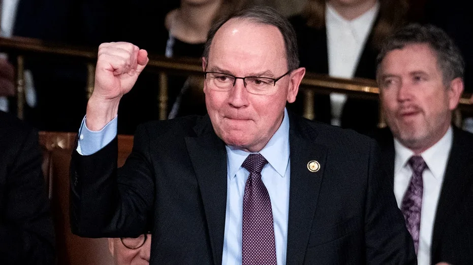 GOP's Tom Tiffany Secures Wisconsin Gubernatorial Nomination, Prepares for November Face-off